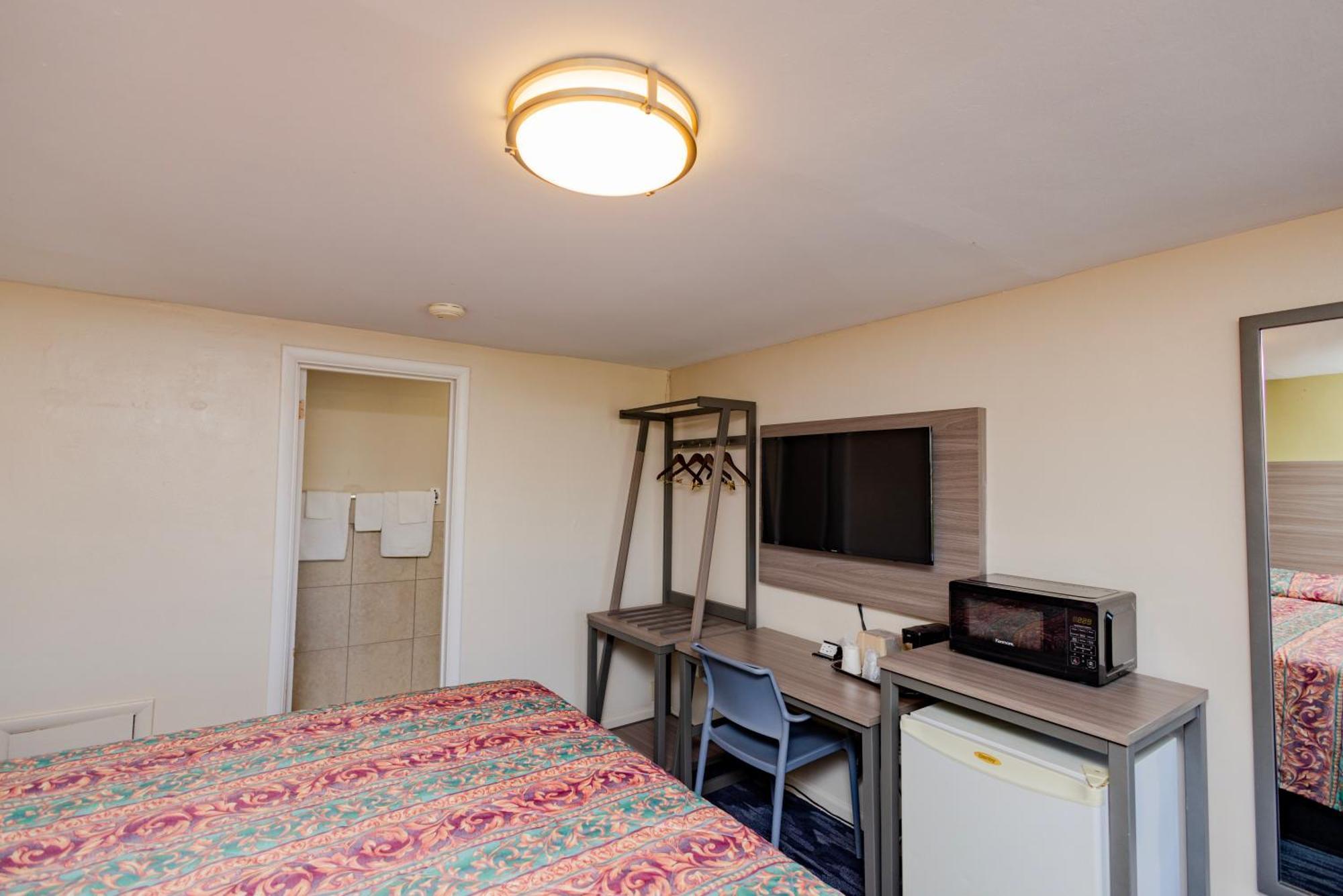 Budget Inn Columbus Lockbourne Exteriér fotografie