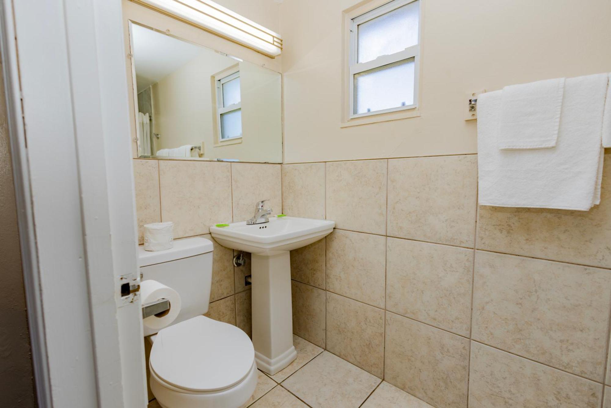 Budget Inn Columbus Lockbourne Exteriér fotografie